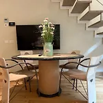 Casa Cialdini Noah